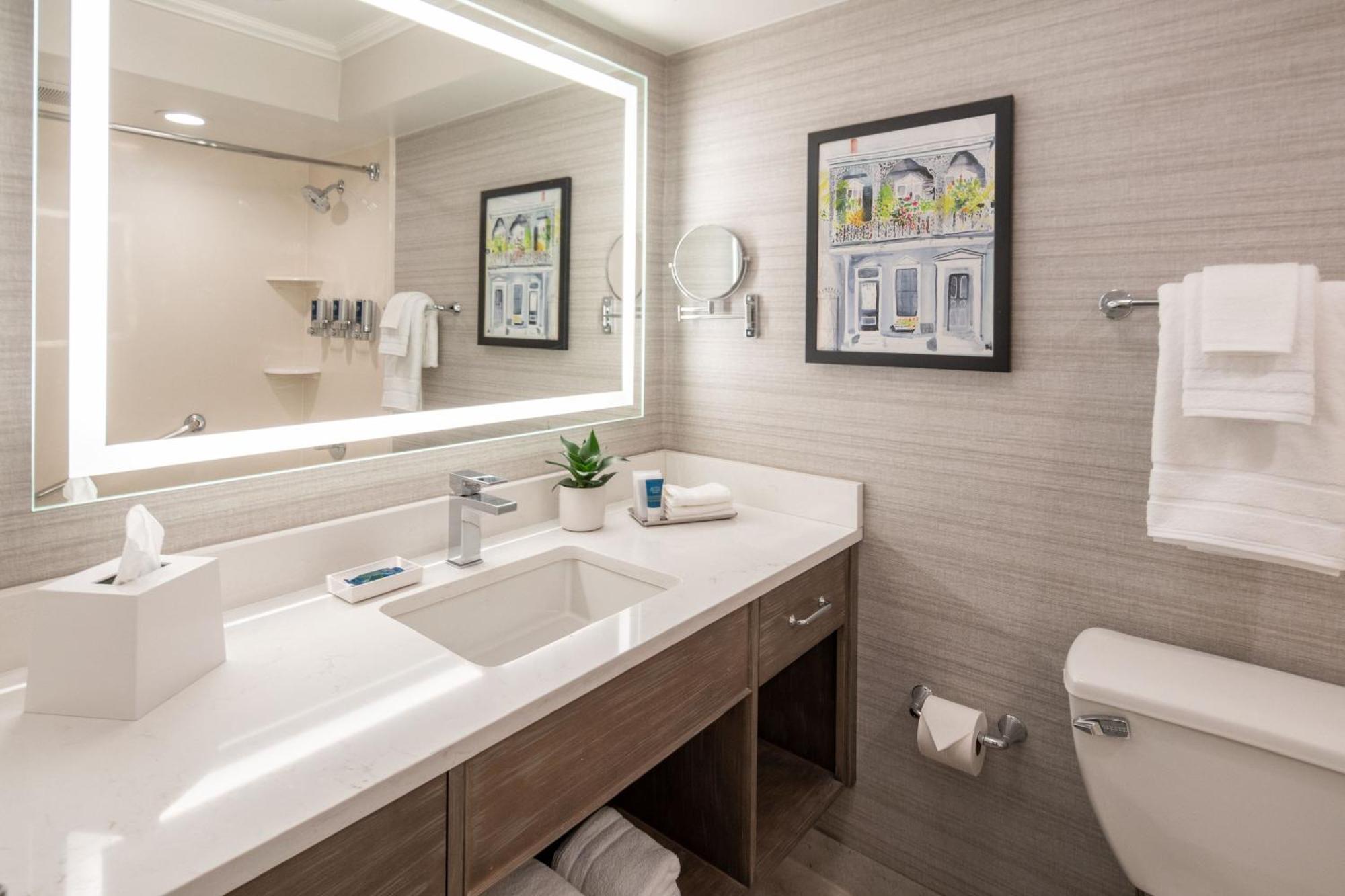 Four Points By Sheraton French Quarter New Orleans Bagian luar foto