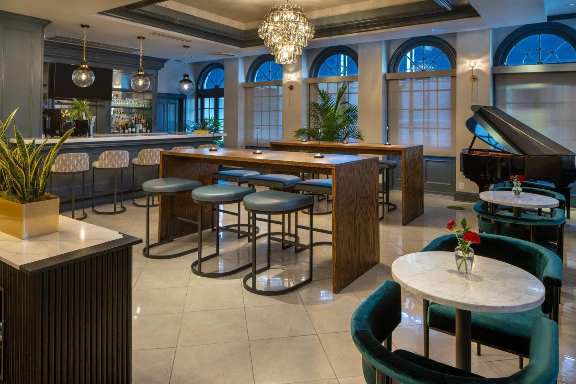 Four Points By Sheraton French Quarter New Orleans Bagian luar foto